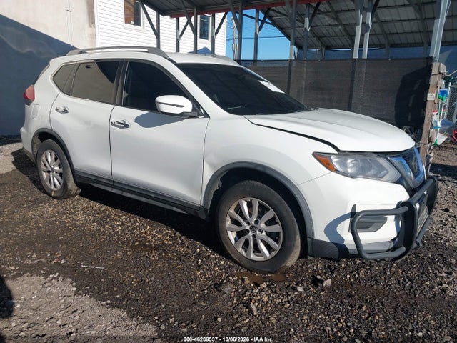 46288537 :رقم المزاد ، KNMAT2MV3JP592466 vin ، 2018 Nissan Rogue Sv مزاد بيع