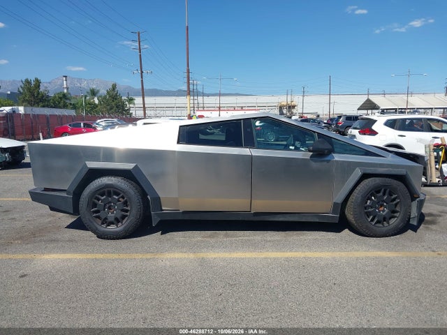 7G2CEHEDXSA060343 Tesla Cybertruck All-wheel Drive
