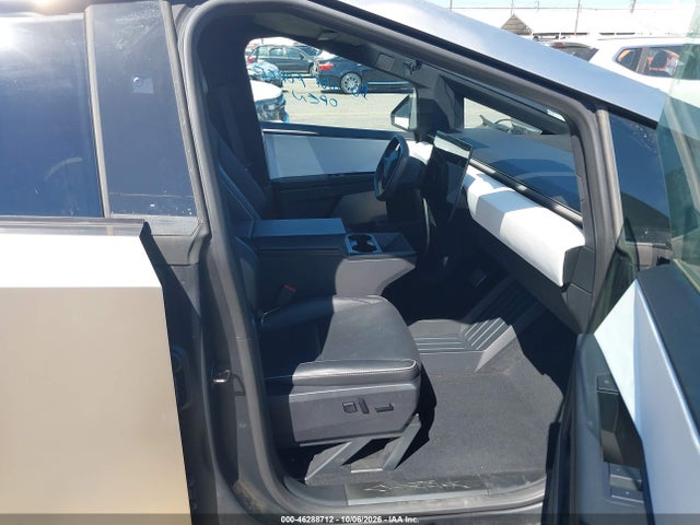 7G2CEHEDXSA060343 Tesla Cybertruck All-wheel Drive