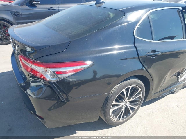 4T1B11HK8KU721577 Toyota CAMRY SE
