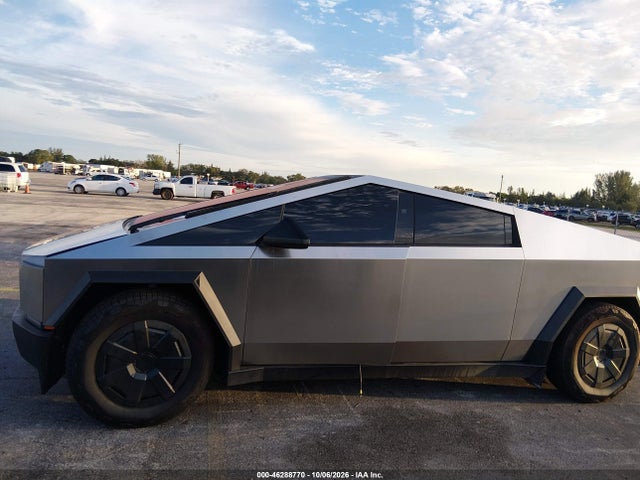 2026 Tesla Cybertruck Dual Motor All-wheel Drive/premium All-wheel Drive მანქანა იყიდება აუქციონზე, vin: 7G2CEHED1TA091904, აუქციონის ნომერი: 46288770