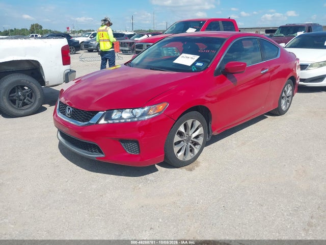 46288781 :رقم المزاد ، 1HGCT1B35FA015552 vin ، 2015 Honda Accord Lx-s مزاد بيع