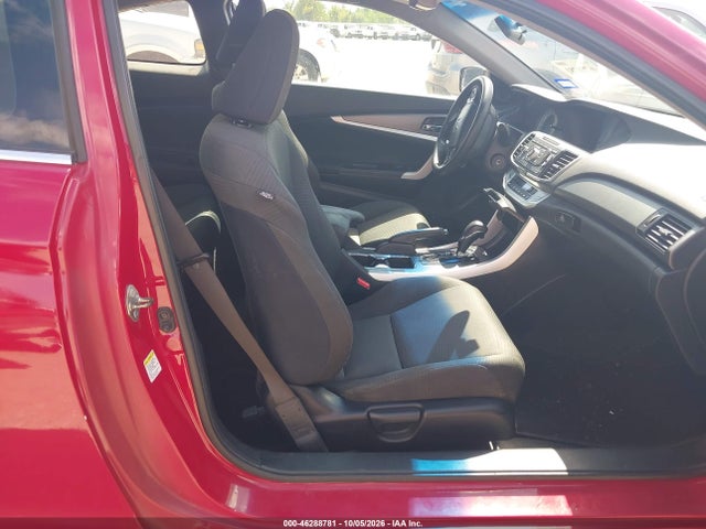 46288781 :رقم المزاد ، 1HGCT1B35FA015552 vin ، 2015 Honda Accord Lx-s مزاد بيع