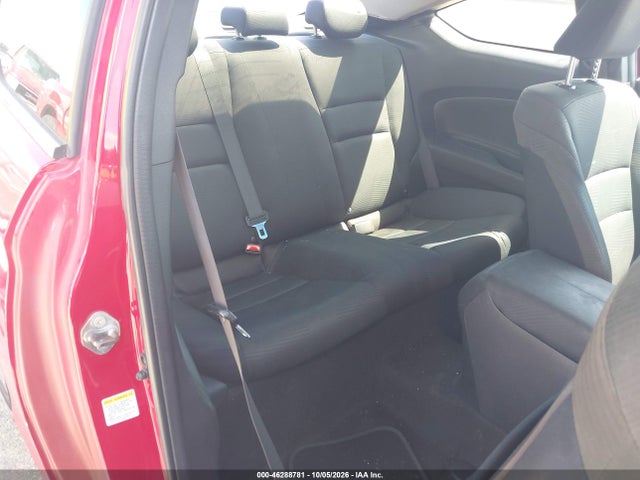 46288781 :رقم المزاد ، 1HGCT1B35FA015552 vin ، 2015 Honda Accord Lx-s مزاد بيع