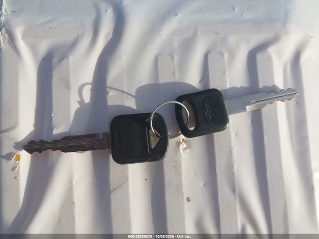 Продаж на аукціоні авто 2001 Ford F-250 Lariat/xl/xlt, vin: 1FTNX21F61EA76293, номер лоту: 46288830