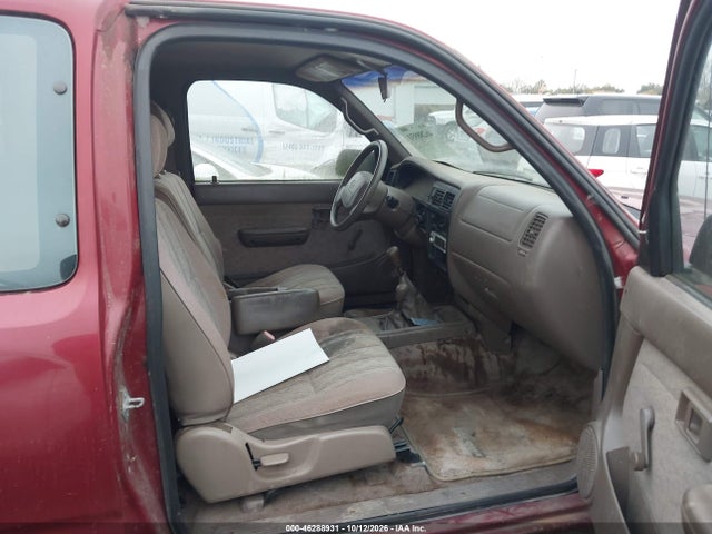 46288931 :رقم المزاد ، 4TAWM72N9XZ562285 vin ، 1999 Toyota Tacoma مزاد بيع