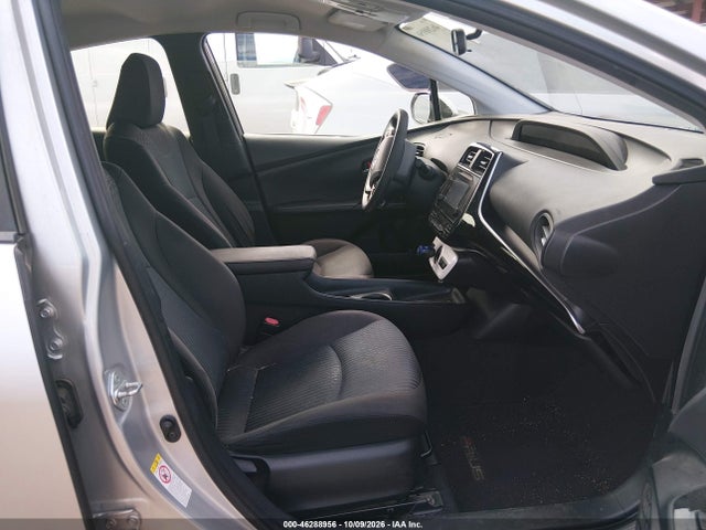 JTDKARFUXG3028465 Toyota Prius Two Eco