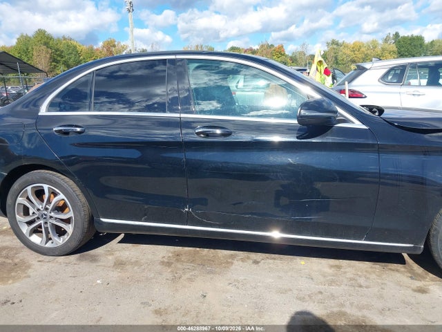 Продажа на аукционе авто 2017 Mercedes-benz C 300 4matic, vin: 55SWF4KB0HU218322, номер лота: 46288967