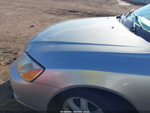 46288992 :رقم المزاد ، 4T1BF28B3YU060864 vin ، 2000 Toyota Avalon Xls مزاد بيع