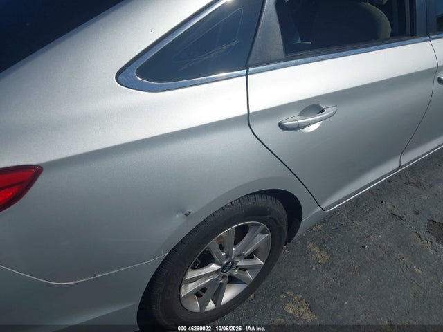 Hyundai SONATA SE 2016 5NPE24AF3GH408046 Image 12
