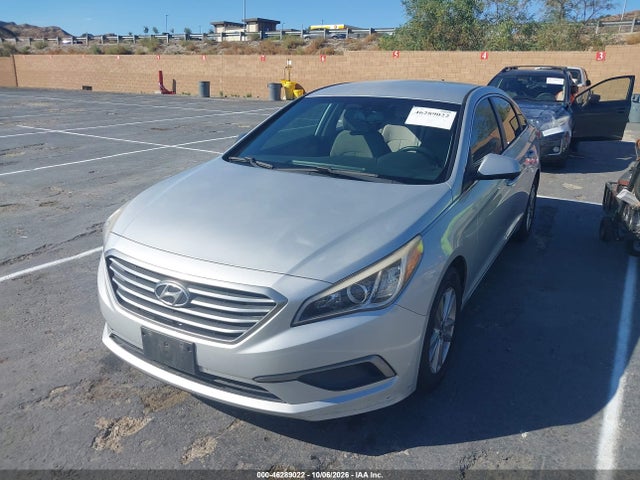 Hyundai SONATA SE 2016 5NPE24AF3GH408046 Image 2