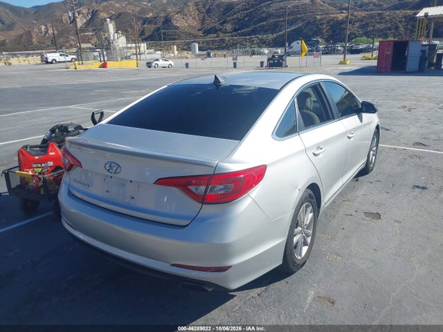Hyundai SONATA SE 2016 5NPE24AF3GH408046 Image 4