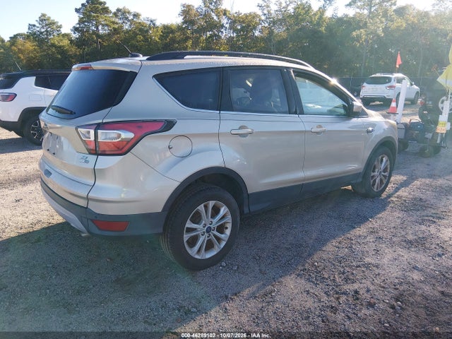 46289102 :رقم المزاد ، 1FMCU9GD8HUB00104 vin ، 2017 Ford Escape Se مزاد بيع
