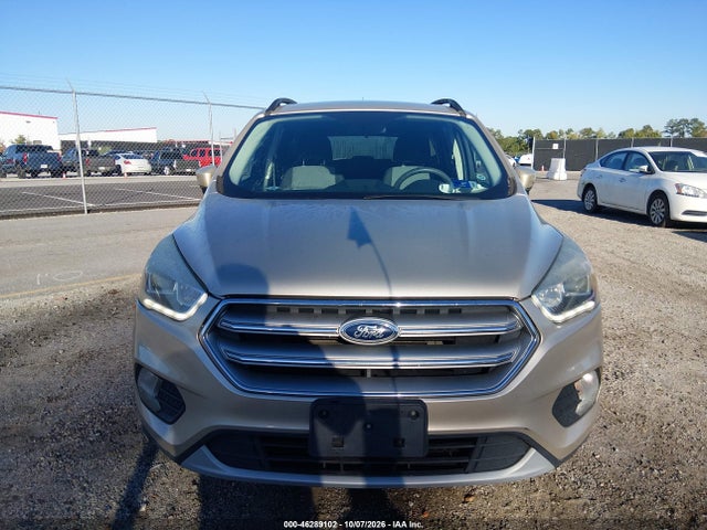 46289102 :رقم المزاد ، 1FMCU9GD8HUB00104 vin ، 2017 Ford Escape Se مزاد بيع