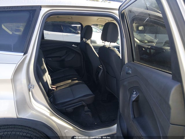 46289102 :رقم المزاد ، 1FMCU9GD8HUB00104 vin ، 2017 Ford Escape Se مزاد بيع