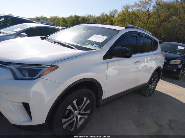 46289124 :رقم المزاد ، JTMZFREV3JJ735677 vin ، 2018 Toyota Rav4 Le مزاد بيع