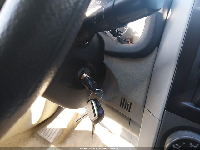 46289139 :رقم المزاد ، 2T1BU4EEXCC845196 vin ، 2012 Toyota Corolla Le مزاد بيع