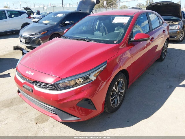 KIA Forte Lxs 2023 3KPF24AD5PE683215 Image 2
