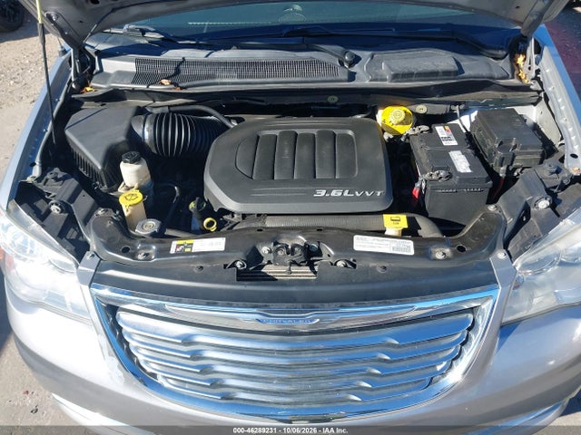 46289231 :رقم المزاد ، 2C4RC1BG7FR706900 vin ، 2015 Chrysler Town & Country Touring مزاد بيع