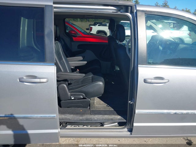 46289231 :رقم المزاد ، 2C4RC1BG7FR706900 vin ، 2015 Chrysler Town & Country Touring مزاد بيع