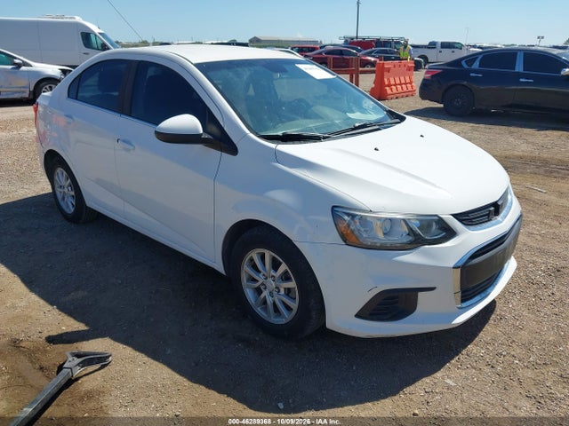 46289368 :رقم المزاد ، 1G1JD5SH9J4104269 vin ، 2018 Chevrolet Sonic Lt Auto مزاد بيع