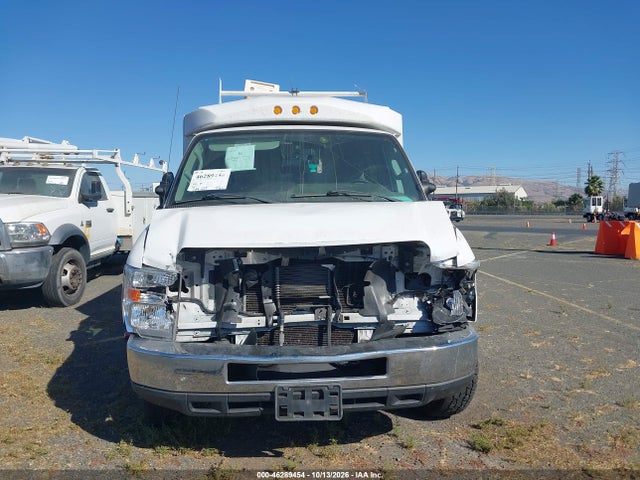 Ford E-350 Cutaway 2019 1FDWE3F61KDC33644 Image 14