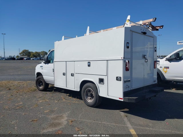Ford E-350 Cutaway 2019 1FDWE3F61KDC33644 Image 3