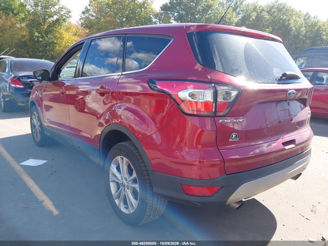 46289555 :رقم المزاد ، 1FMCU9GD7HUD23802 vin ، 2017 Ford Escape Se مزاد بيع