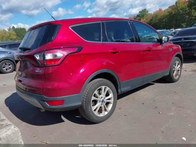 46289555 :رقم المزاد ، 1FMCU9GD7HUD23802 vin ، 2017 Ford Escape Se مزاد بيع