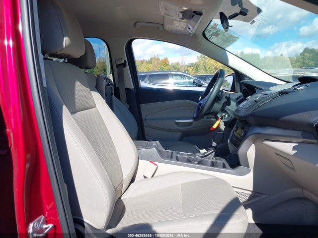 46289555 :رقم المزاد ، 1FMCU9GD7HUD23802 vin ، 2017 Ford Escape Se مزاد بيع