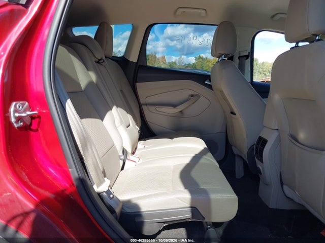 46289555 :رقم المزاد ، 1FMCU9GD7HUD23802 vin ، 2017 Ford Escape Se مزاد بيع