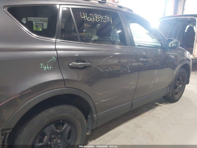 Aukcja sprzedaży 2017 Toyota Rav4 Le, vin: JTMBFREV6HJ700367, numer aukcji: 46289594