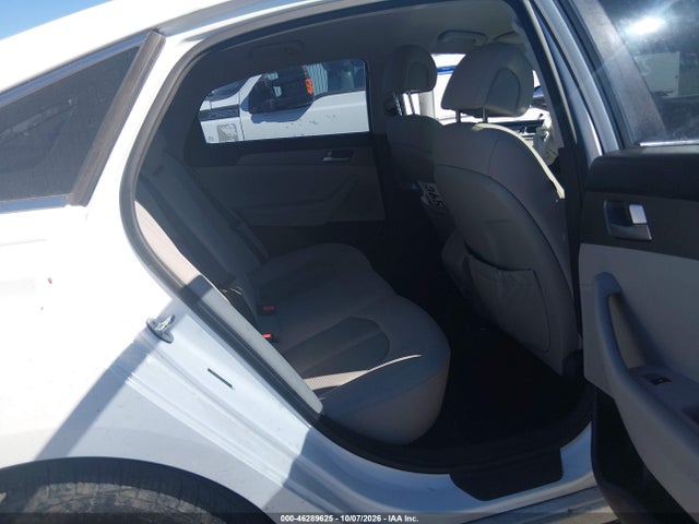 2015 Hyundai Sonata Se მანქანა იყიდება აუქციონზე, vin: 5NPE24AF2FH172729, აუქციონის ნომერი: 46289625
