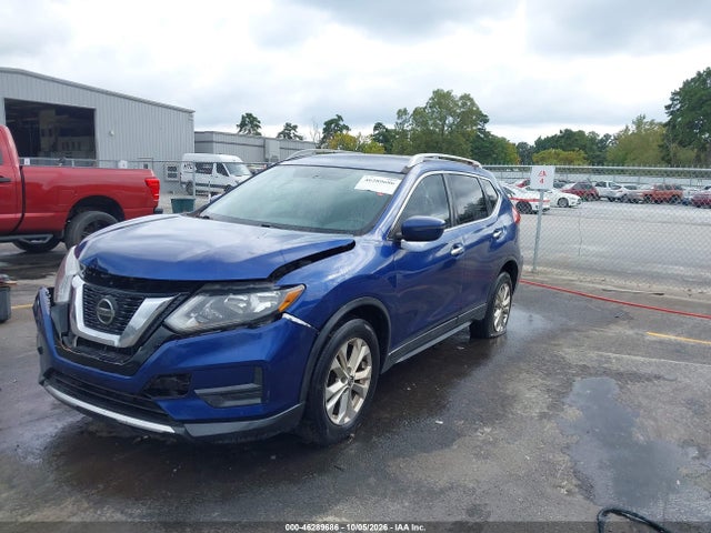 2018 Nissan Rogue S მანქანა იყიდება აუქციონზე, vin: 5N1AT2MT6JC815276, აუქციონის ნომერი: 46289686