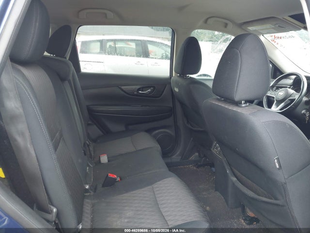 2018 Nissan Rogue S მანქანა იყიდება აუქციონზე, vin: 5N1AT2MT6JC815276, აუქციონის ნომერი: 46289686
