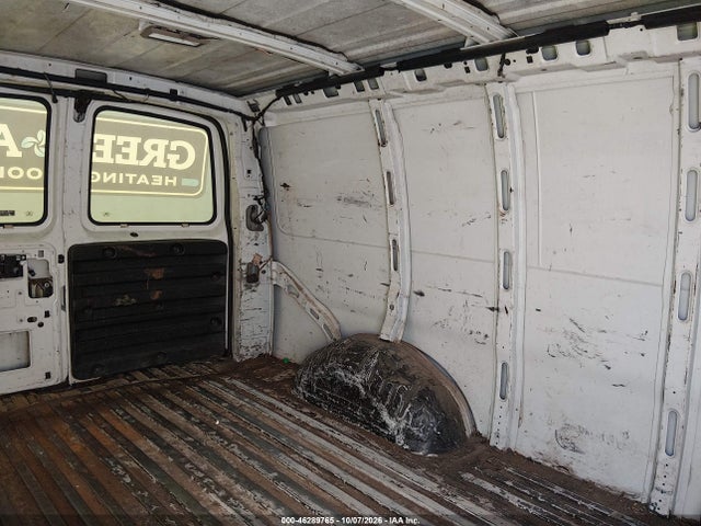 46289765 :رقم المزاد ، 1GCHG35R7Y1218935 vin ، 2000 Chevrolet Express مزاد بيع
