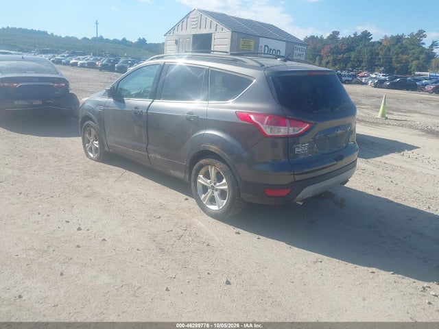 46289776 :رقم المزاد ، 1FMCU9GX7FUB22649 vin ، 2015 Ford Escape Se مزاد بيع