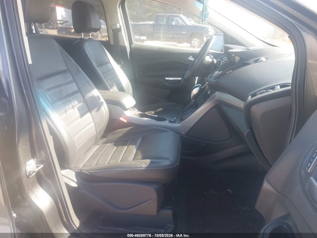 46289776 :رقم المزاد ، 1FMCU9GX7FUB22649 vin ، 2015 Ford Escape Se مزاد بيع