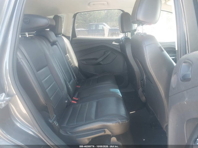 46289776 :رقم المزاد ، 1FMCU9GX7FUB22649 vin ، 2015 Ford Escape Se مزاد بيع