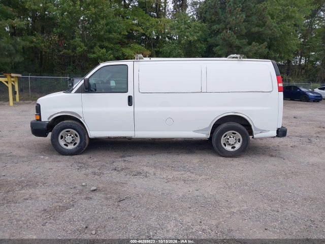 46289823 :رقم المزاد ، 1GCWGFBA5D1100979 vin ، 2013 Chevrolet Express 2500 Work Van مزاد بيع