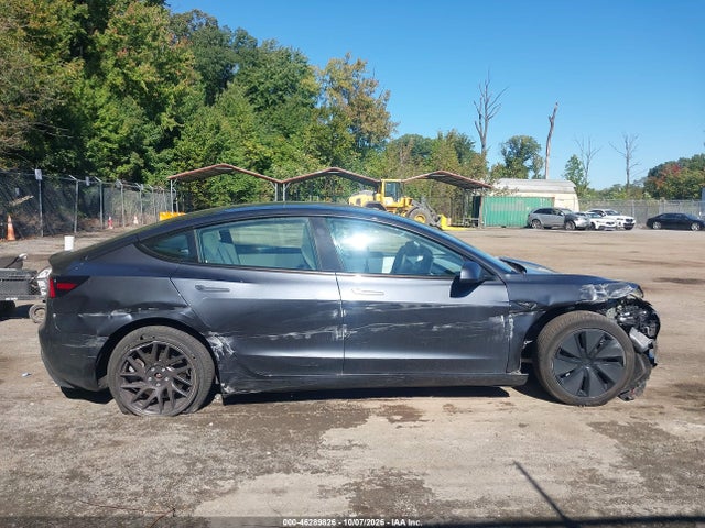 Tesla Model 3 Long Range All-wheel Drive 2025 5YJ3E1EB1SF911635 Image 12