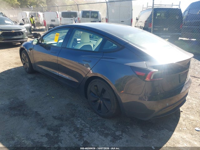 Tesla Model 3 Long Range All-wheel Drive 2025 5YJ3E1EB1SF911635 Image 3