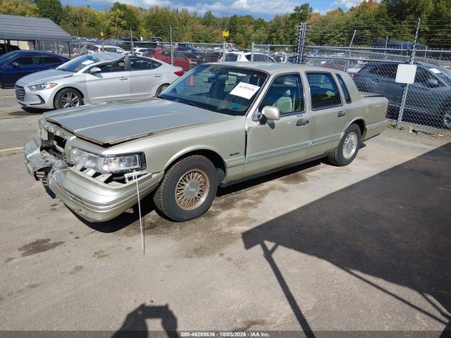 Aukcja sprzedaży 1997 Lincoln Town Car Signature, vin: 1LNLM82W5VY732999, numer aukcji: 46289836