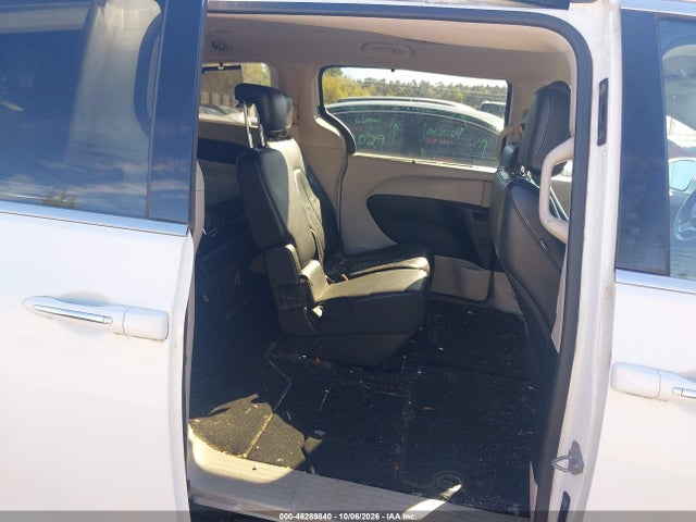 Продажа на аукционе авто 2017 Chrysler Pacifica Touring-l, vin: 2C4RC1BGXHR795851, номер лота: 46289840