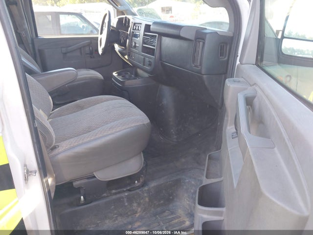 46289847 :رقم المزاد ، 1GCWGAFF1G1339720 vin ، 2016 Chevrolet Express 2500 Work Van مزاد بيع
