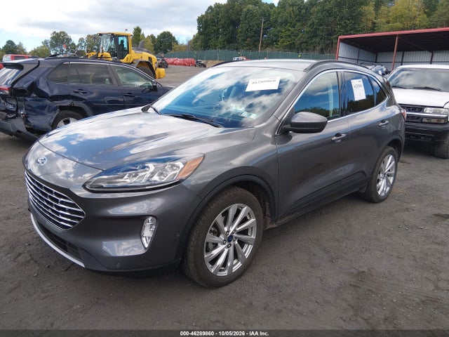 46289860 :رقم المزاد ، 1FMCU9J9XNUA27298 vin ، 2022 Ford Escape Titanium مزاد بيع