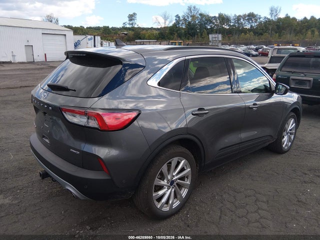 46289860 :رقم المزاد ، 1FMCU9J9XNUA27298 vin ، 2022 Ford Escape Titanium مزاد بيع