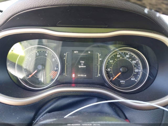Продажа на аукционе авто 2015 Jeep Cherokee Latitude, vin: 1C4PJMCB1FW679816, номер лота: 46289955