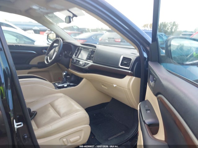 Продаж на аукціоні авто 2015 Toyota Highlander Limited V6, vin: 5TDDKRFHXFS091068, номер лоту: 46290027