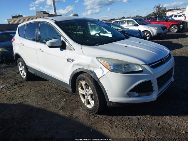 46290118 :رقم المزاد ، 1FMCU0G71FUB16728 vin ، 2015 Ford Escape Se مزاد بيع